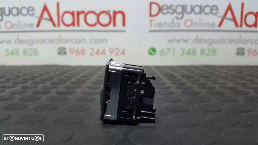 COMANDO ELEVADOR DE VIDRO TRASEIRO DIREITO MERCEDES-BENZ CLASSE GLK 2014 -A20490... - 1