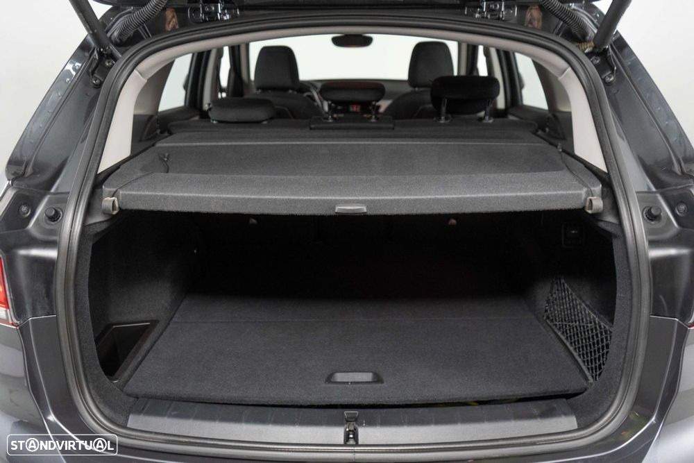BMW X1 25 e xDrive Corporate Edition - 28