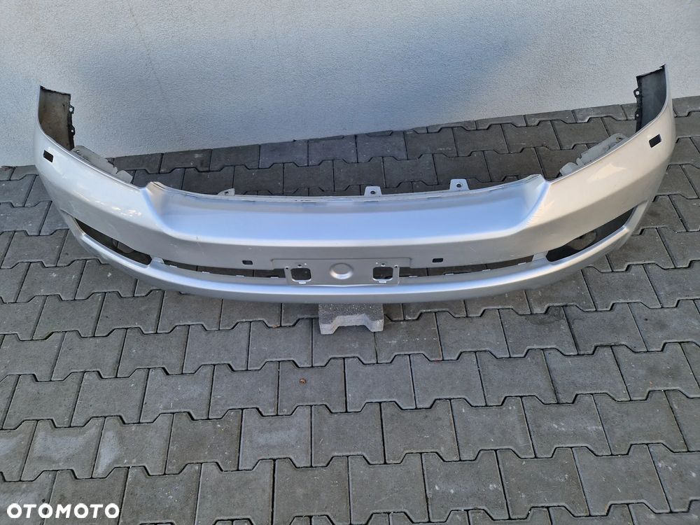 Zderzak Toyota Land Cruiser 200 L200 2007 - - 2