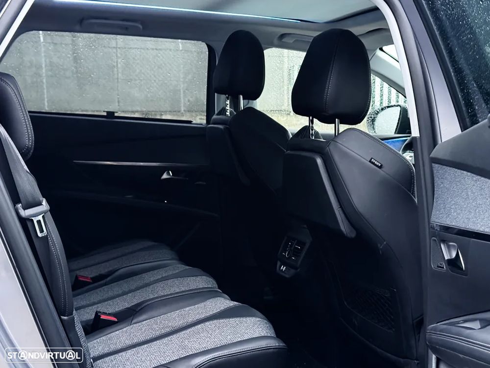 Peugeot 5008 - 10