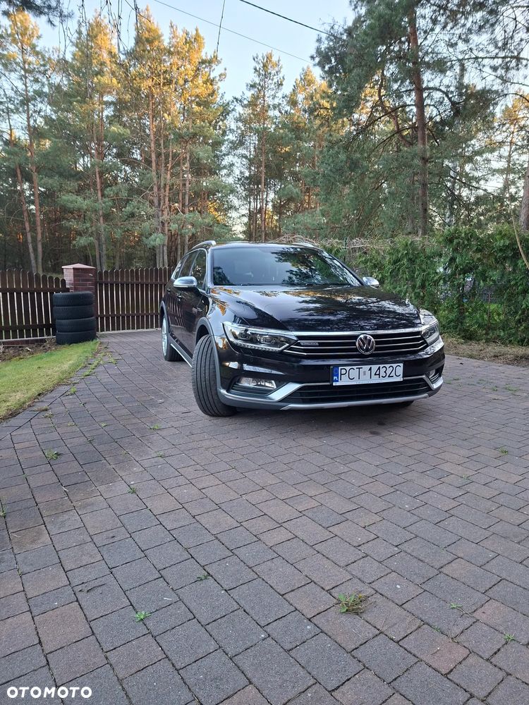 Volkswagen Passat Alltrack - 1