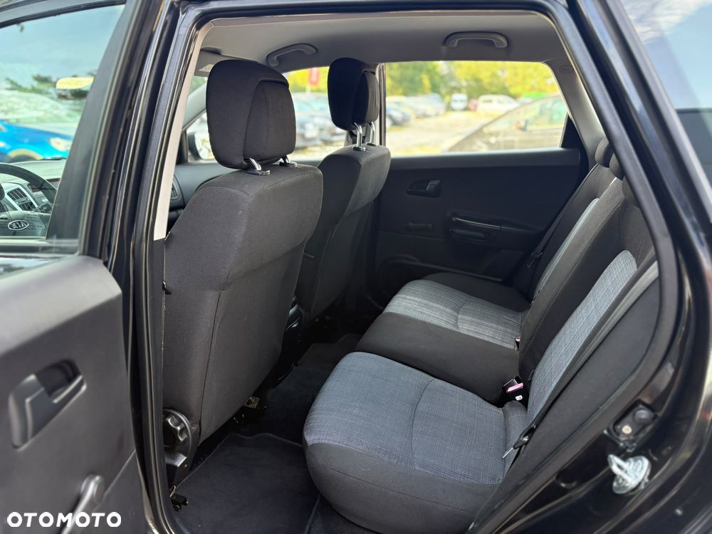 Kia Ceed 1.4 CVVT Spirit - 13