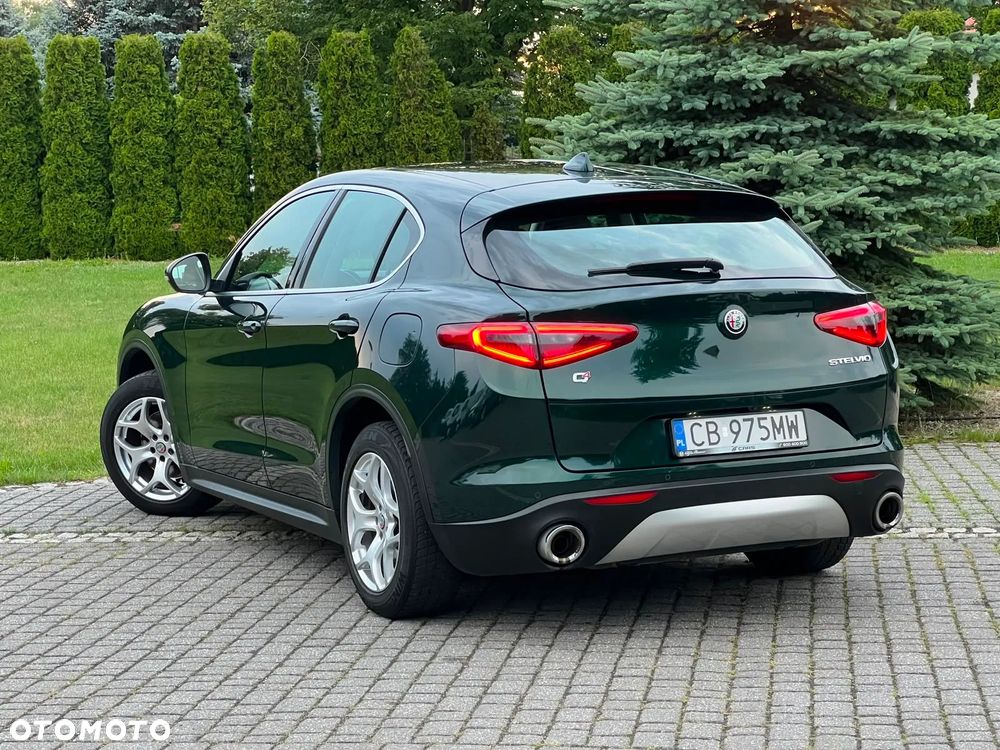 Alfa Romeo Stelvio 2.0 Turbo Sprint Q4 - 11