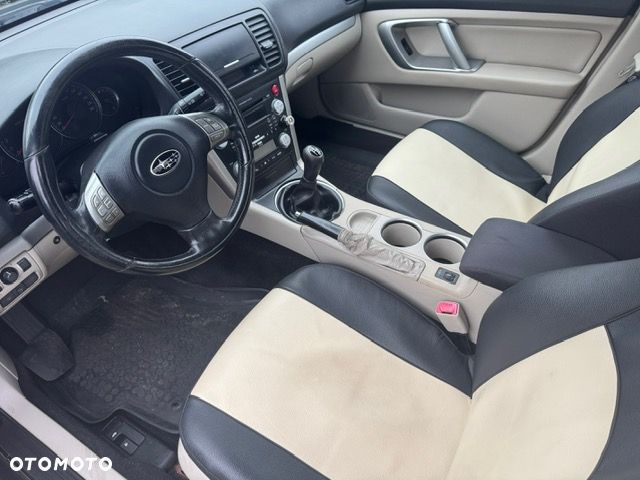 Subaru Legacy 2.0RC - 10