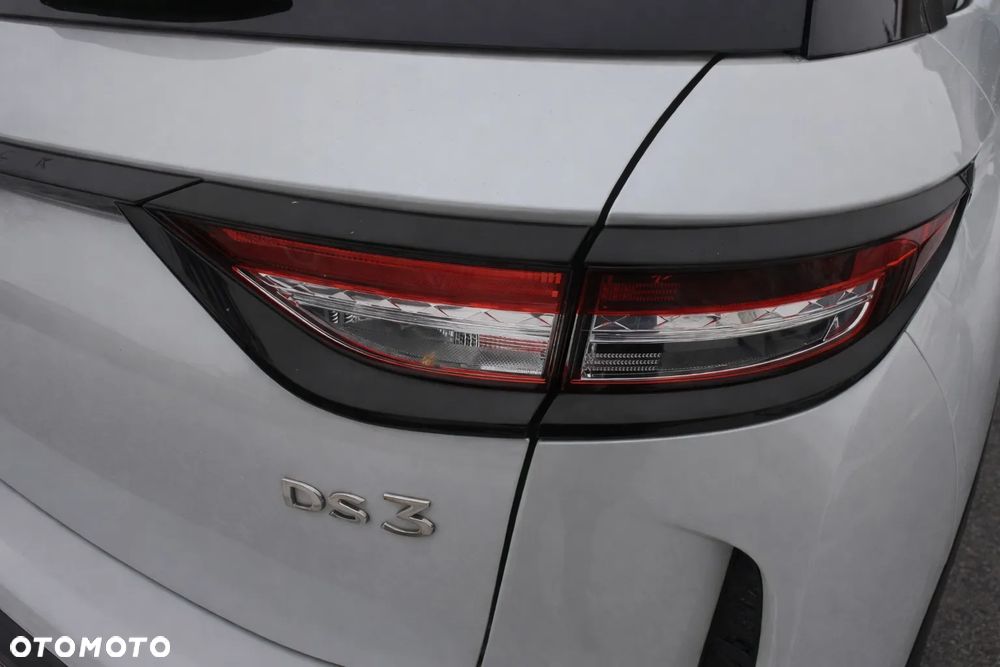 DS Automobiles DS 3 Crossback 1.2 PureTech Performance Line + - 27