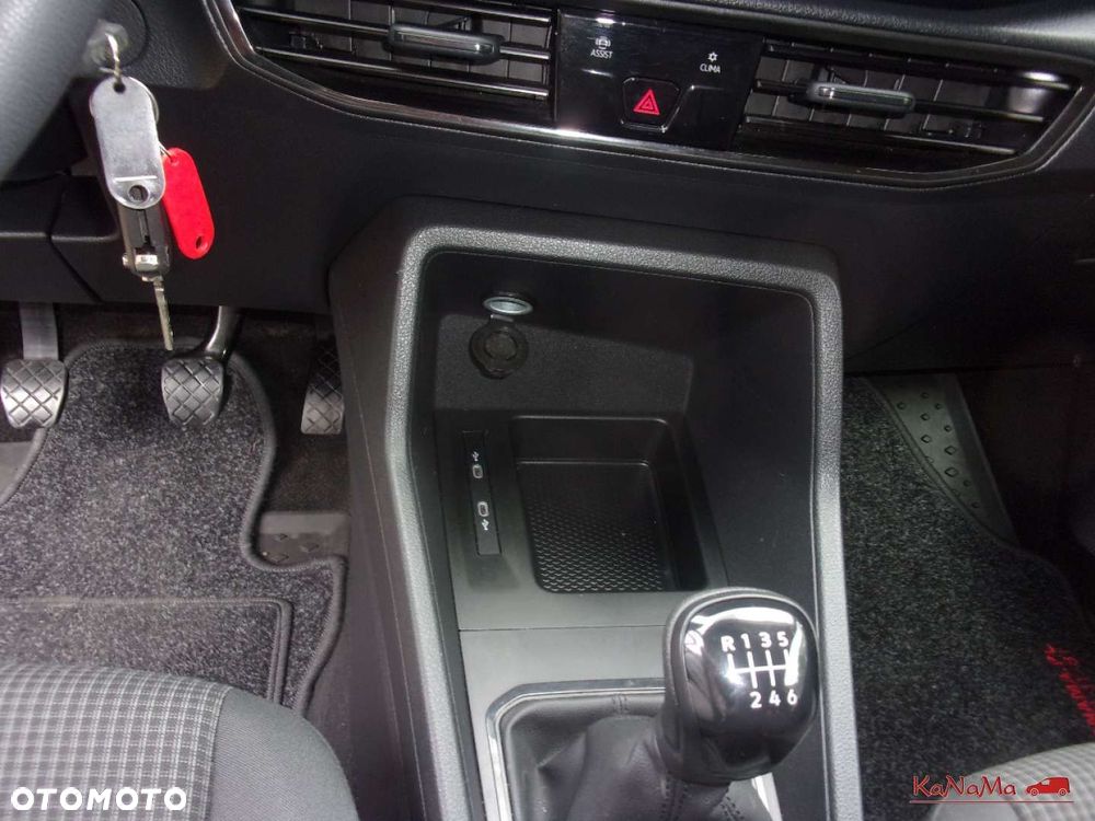 Volkswagen Caddy - 22