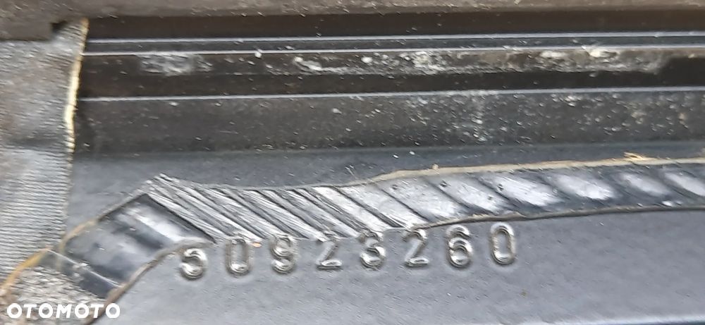 AUDI A6 C6 Ramka szyba stelaż Podnośnik szyby  PRAWY 4f0837630b 50923260 - 2