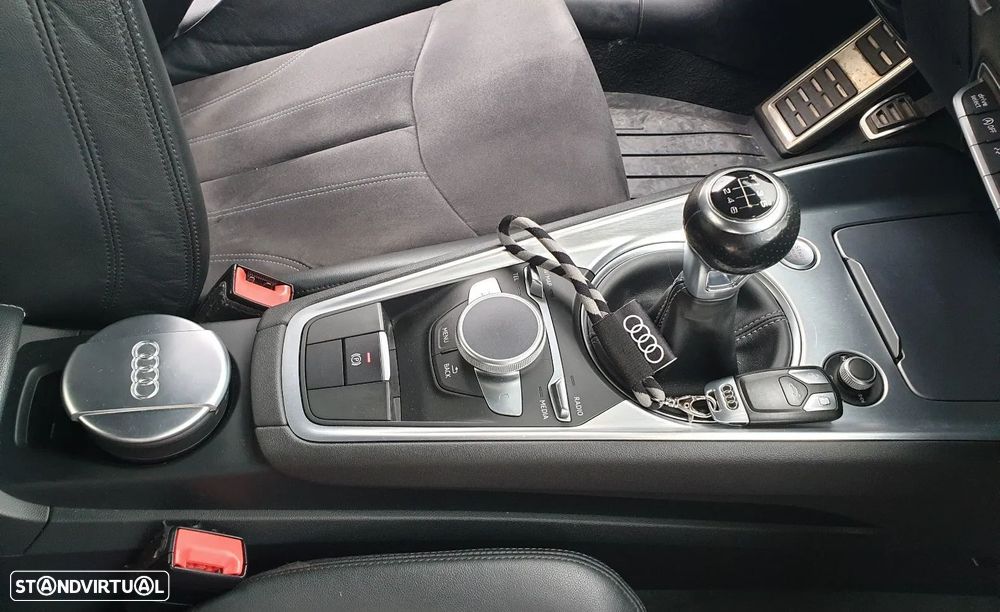 Audi TT Coupé 2.0 TDI S-line - 15