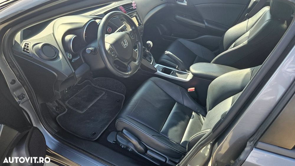 Honda Civic 1.8i Exec - 9