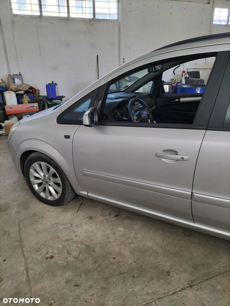 Opel Zafira - 7