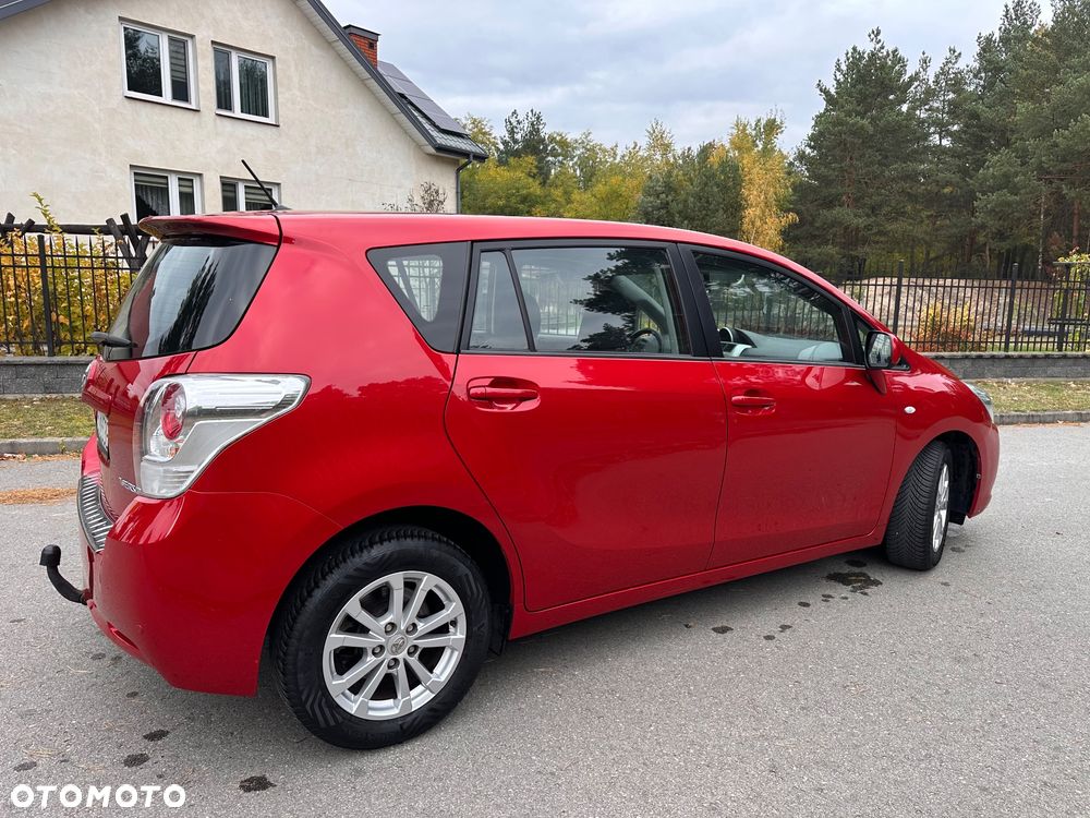 Toyota Verso - 8