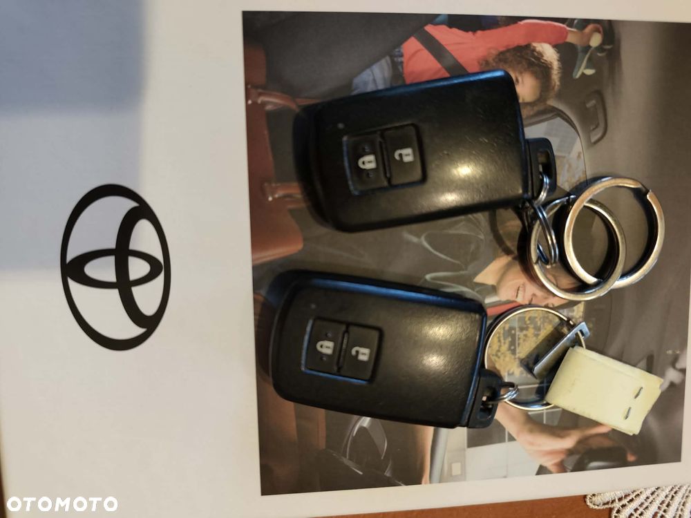 Toyota Auris - 10