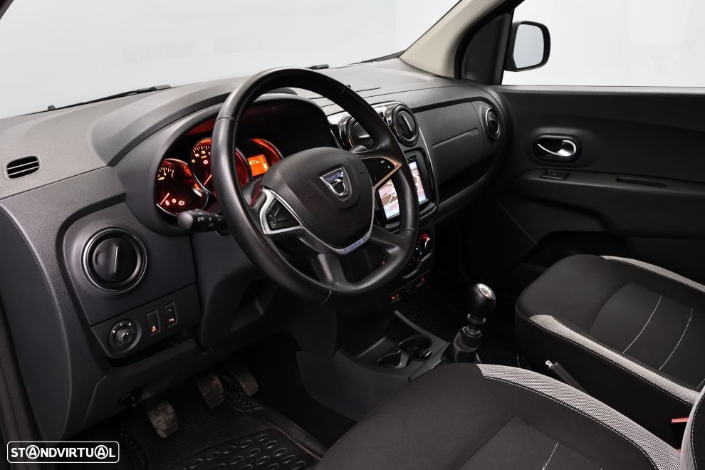 Dacia Lodgy 1.5 dCi Stepway 7L - 22
