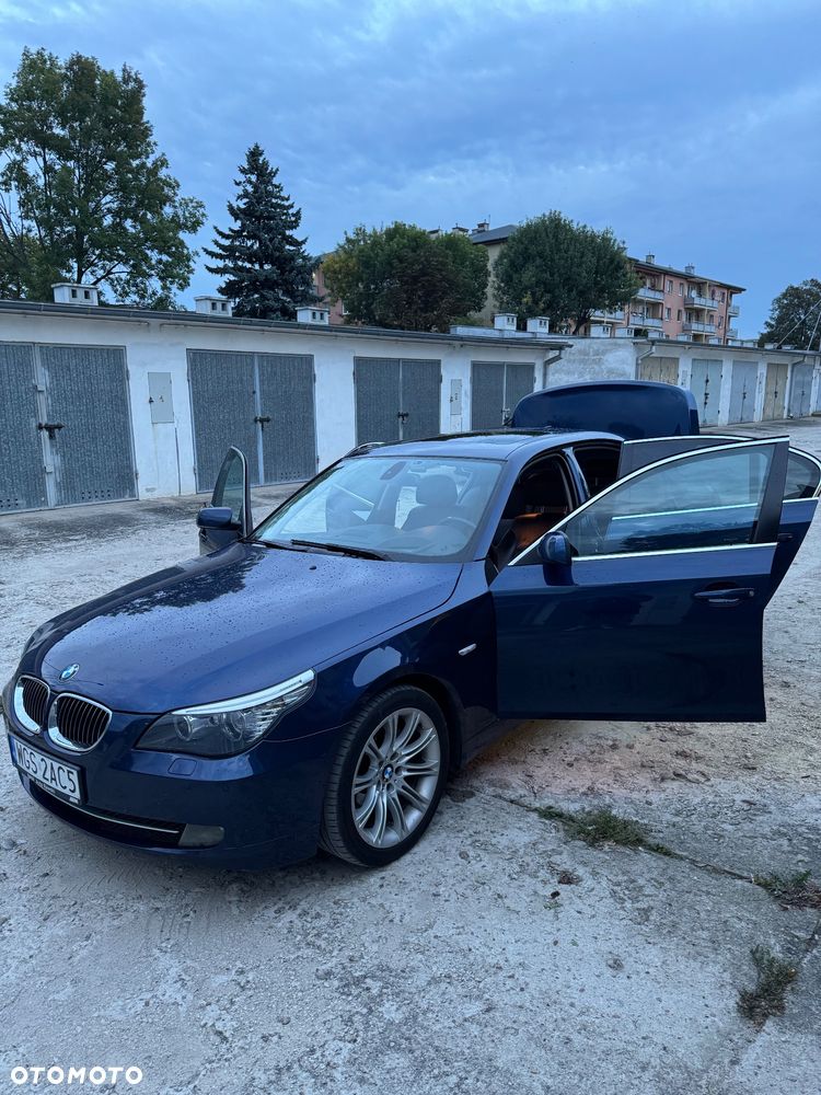 BMW Seria 5 525d - 2