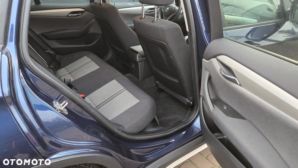 BMW X1 sDrive18d xLine - 19