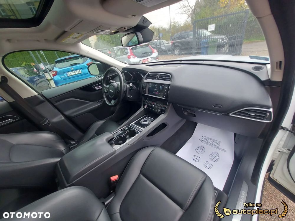 Jaguar F-Pace 3.0 V6 AWD Prestige - 19