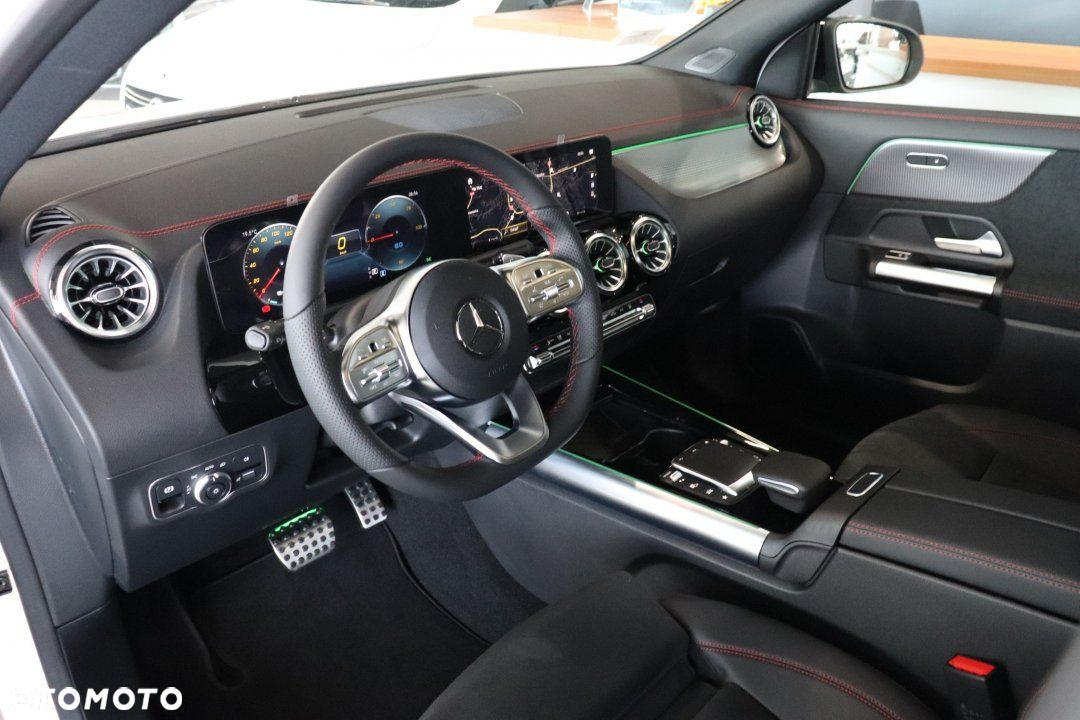 Mercedes-Benz EQA - 13