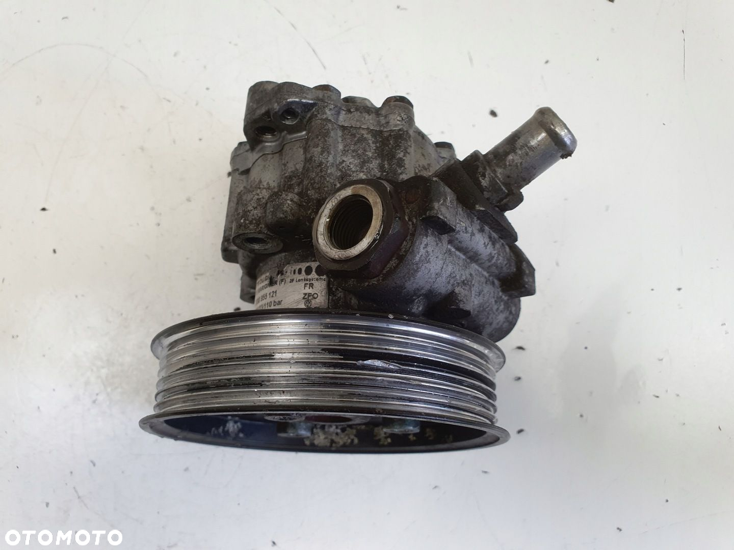 Audi A4 B7 2.0 TDI POMPA WSPOMAGANIA 8E0145155N - 2