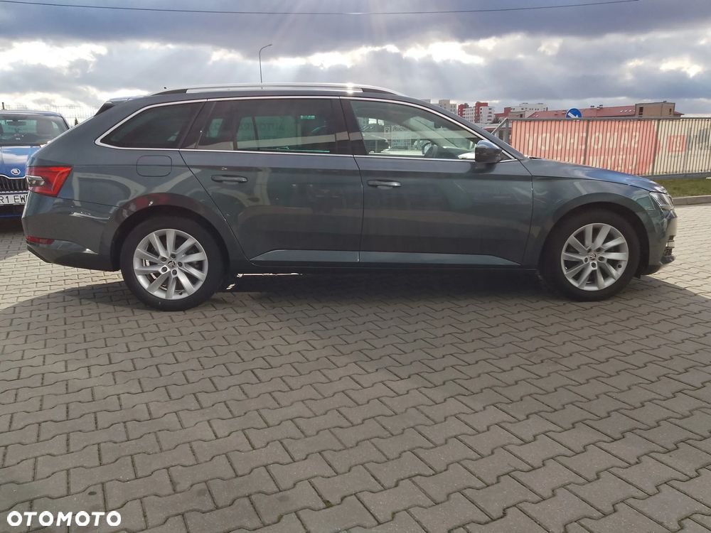 Skoda Superb 1.5 TSI Ambition DSG - 4