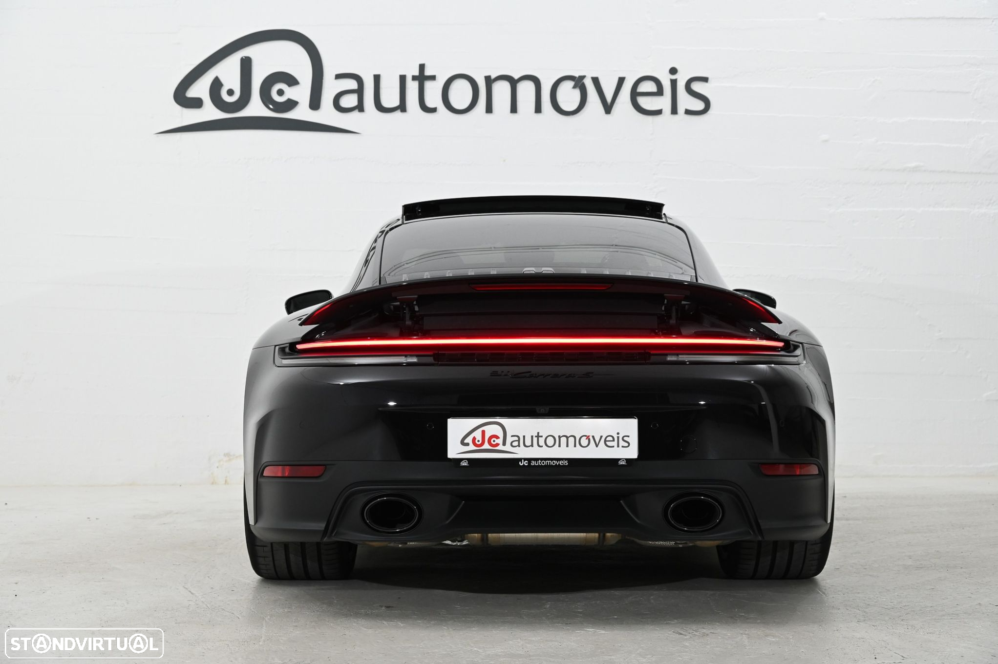 Porsche 911 (992) Carrera S - 8