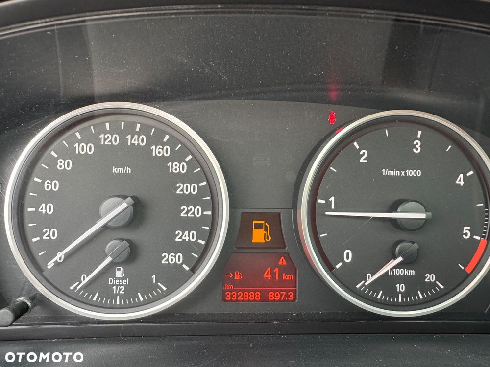 BMW Seria 5 520d Special Edition - 13