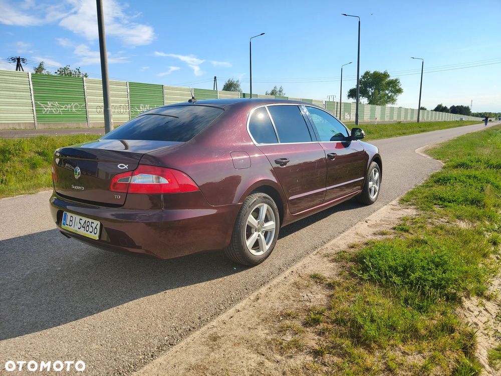 Skoda Superb 2.0 TDI Comfort - 6