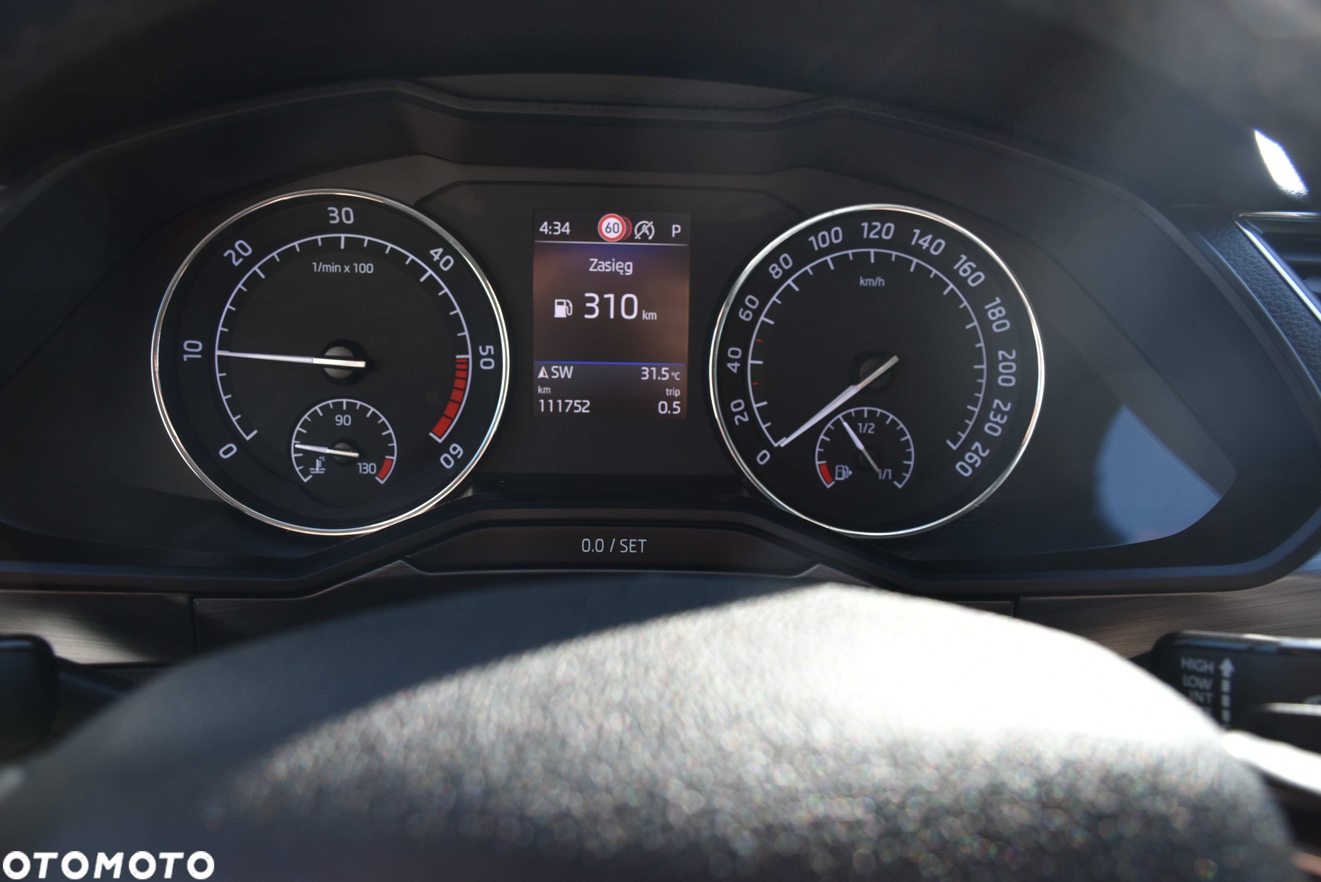 Skoda Superb 2.0 TDI 4x4 DSG Premium Edition - 25
