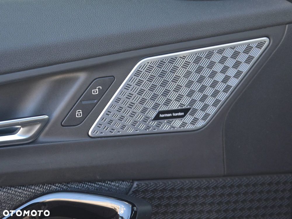 BMW X1 sDrive18d - 9