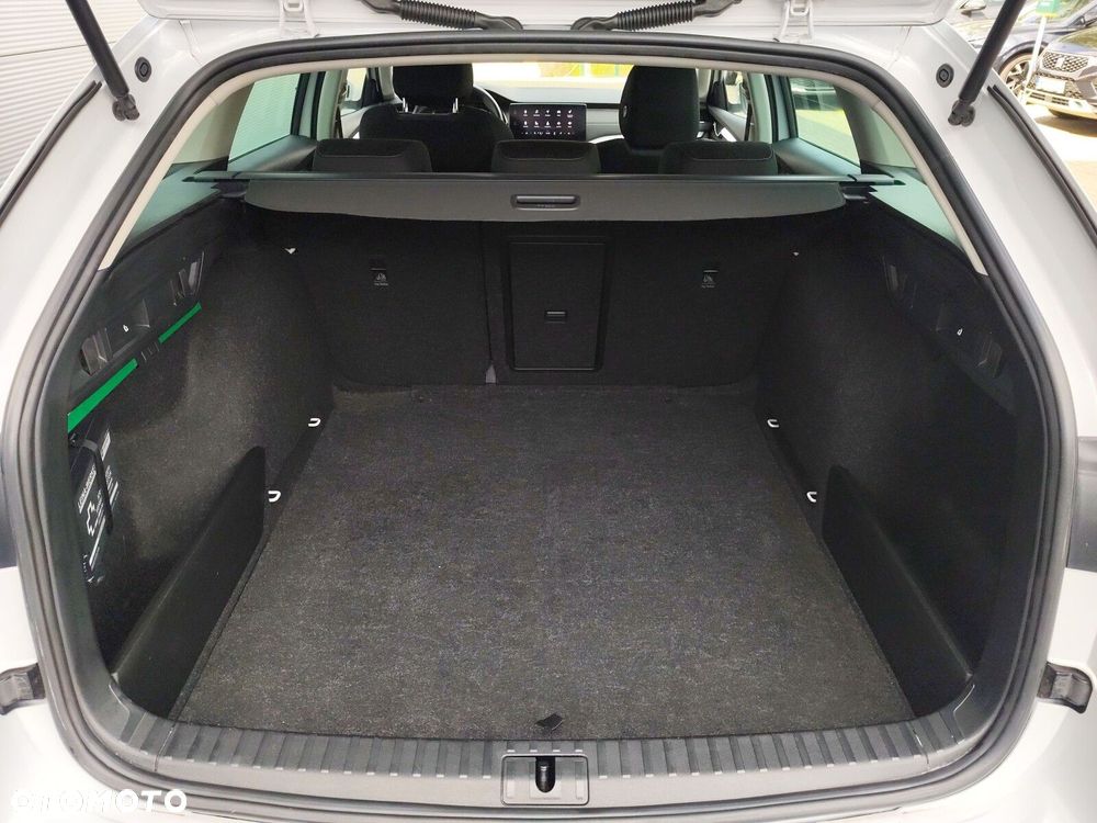 Skoda Octavia 2.0 TDI Style DSG - 17