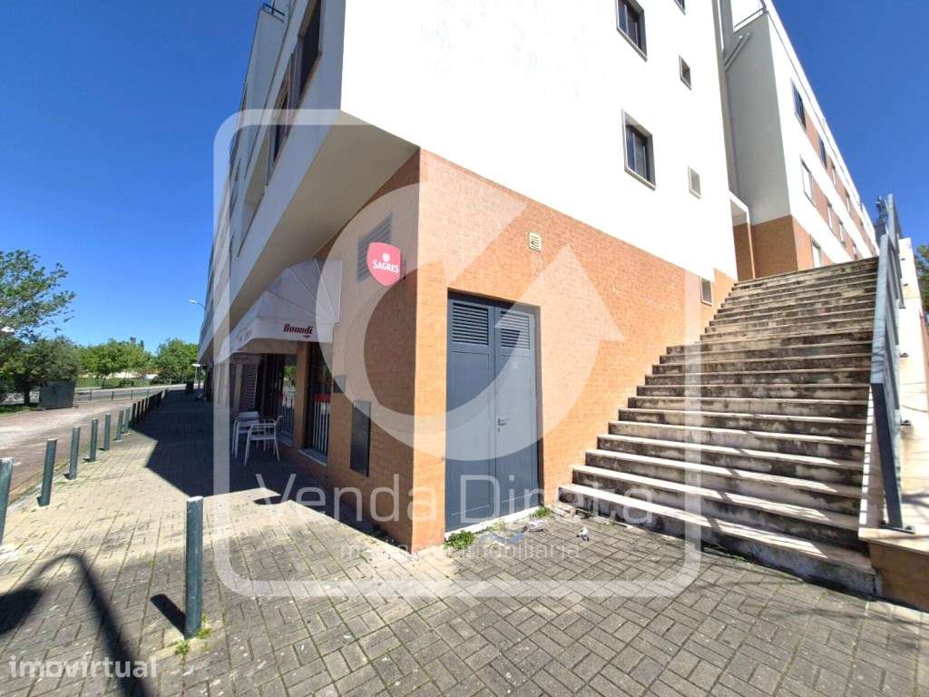 Apartamento T2 com 93,5 m², localizado na Ameixoeira, Lisboa - Grande imagem: 2/23