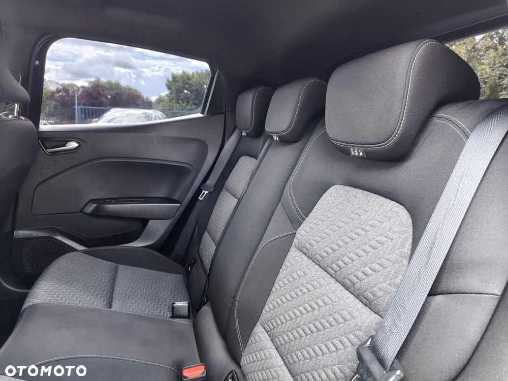 Renault Clio - 25