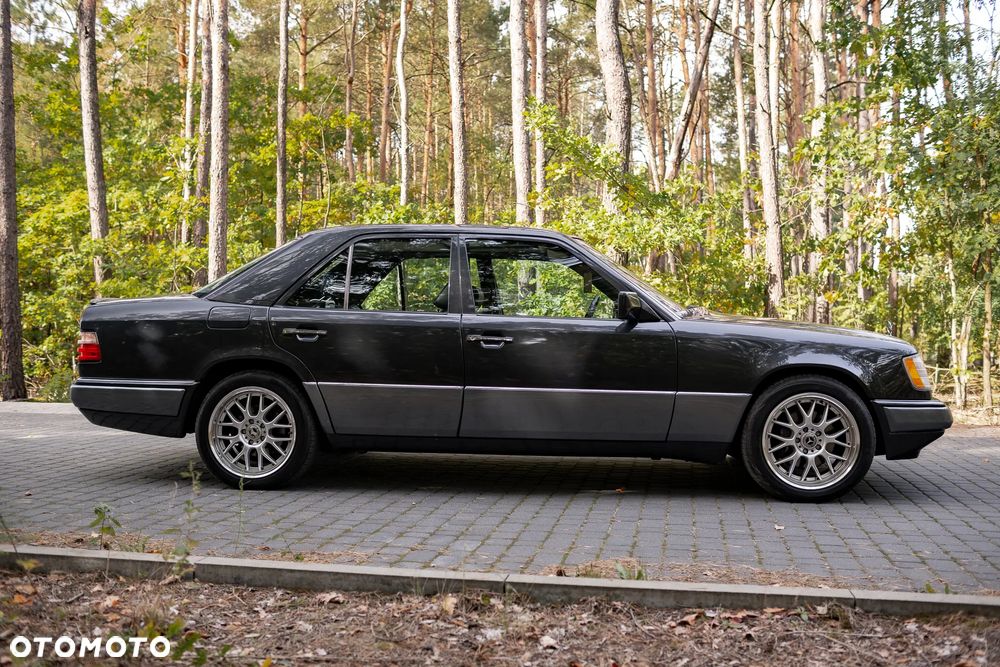 Mercedes-Benz Klasa E - 30