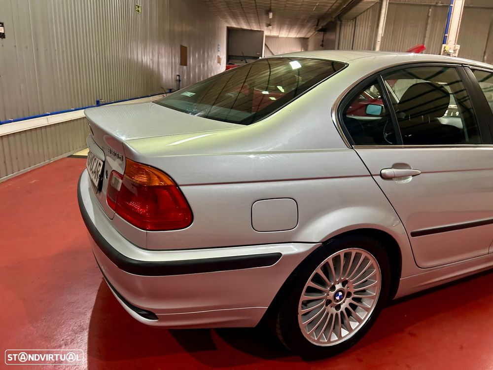 BMW 330 dA - 4