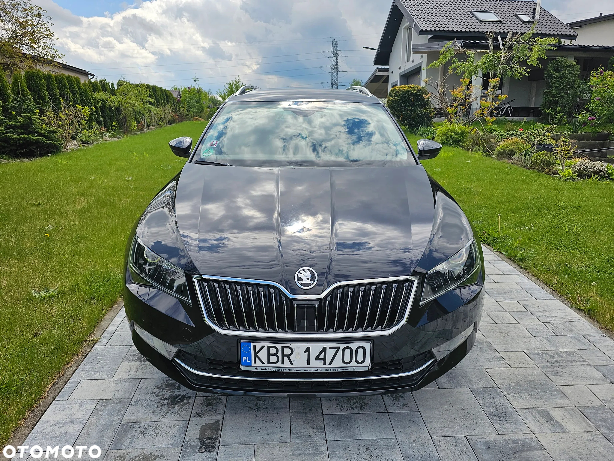 Skoda Superb 2.0 TDI Premium Edition - 2