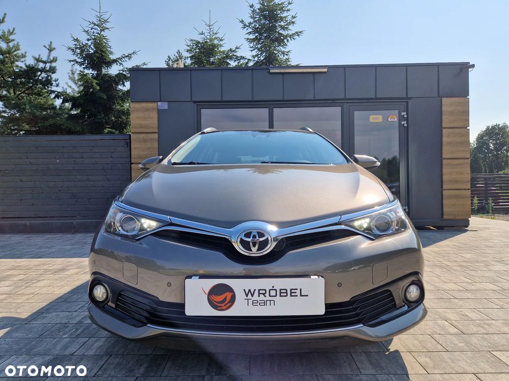 Toyota Auris 1.6 Freestyle - 4