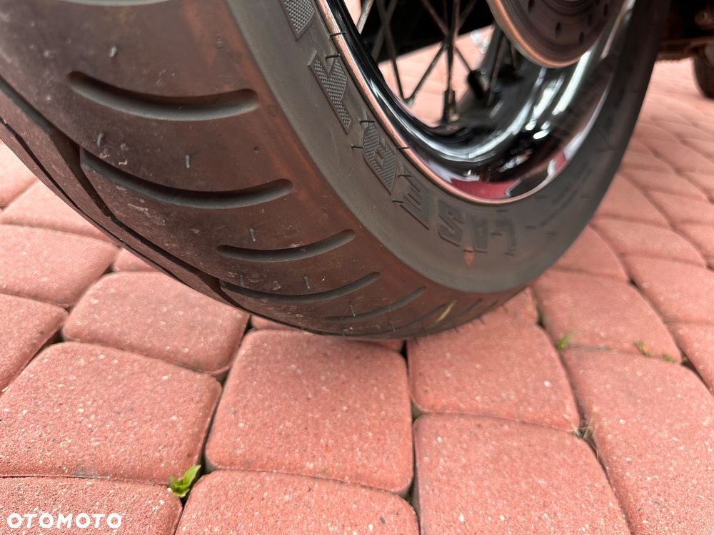 Harley-Davidson Dyna Super Glide - 14