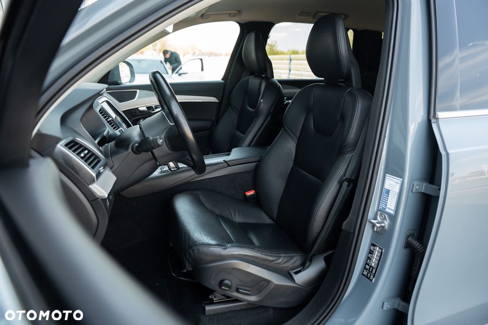 Volvo XC 90 B5 D AWD Geartronic Inscription - 24