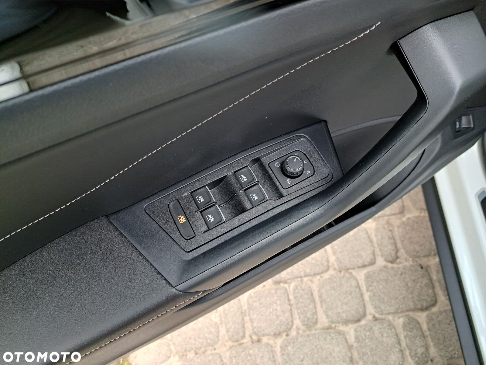 Volkswagen T-Roc 2.0 TSI 4Motion R-Line DSG - 13