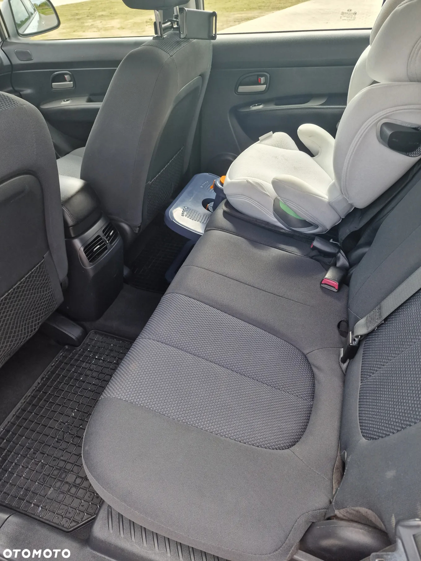 Kia Carens 2.0 CVVT Spirit - 12