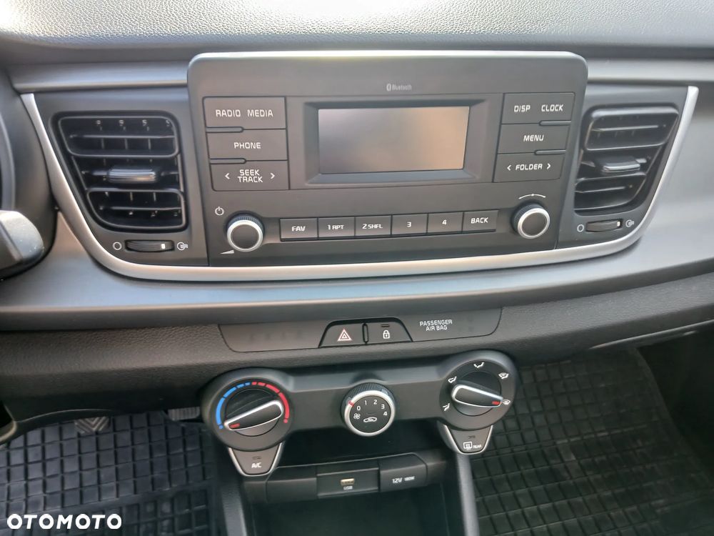Kia Rio 1.2 L - 20