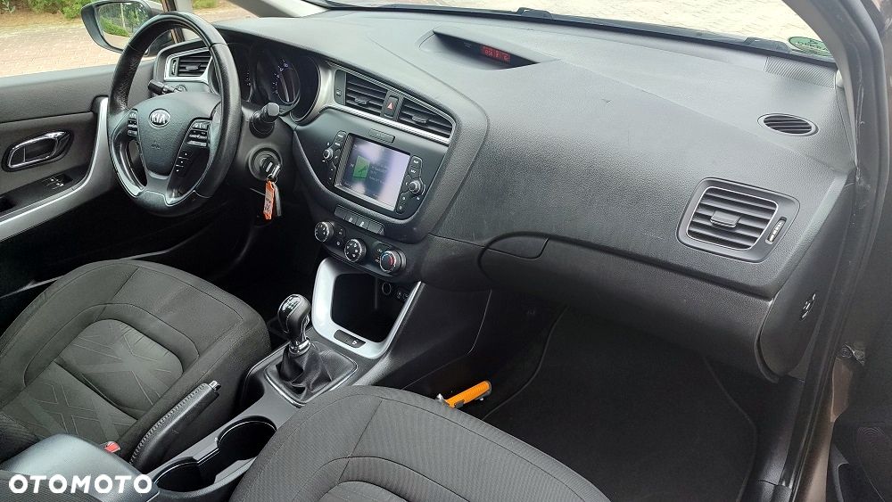 Kia Ceed 1.6 GDI Vision - 29