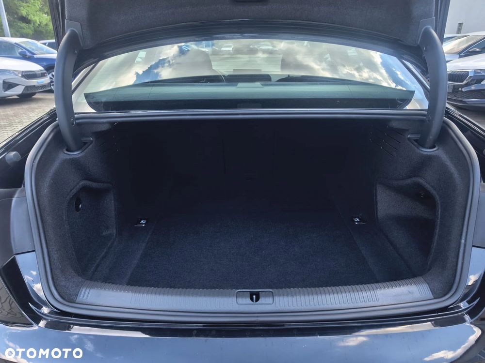 Audi A4 Limousine 35 TFSI mHEV S Line S tronic - 16