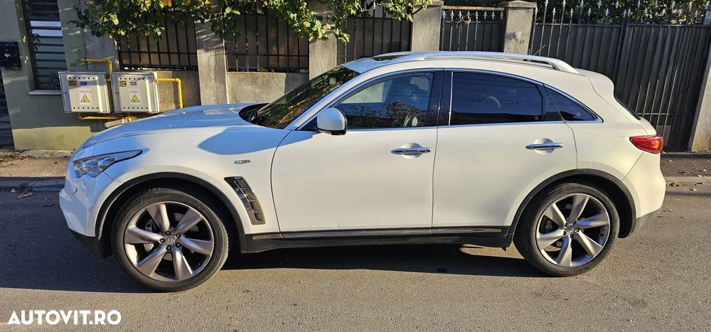 Infiniti FX 30 FX30d 3.0d V6 GT Premium AWD - 7