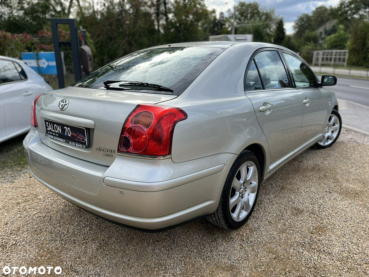 Toyota Avensis - 2