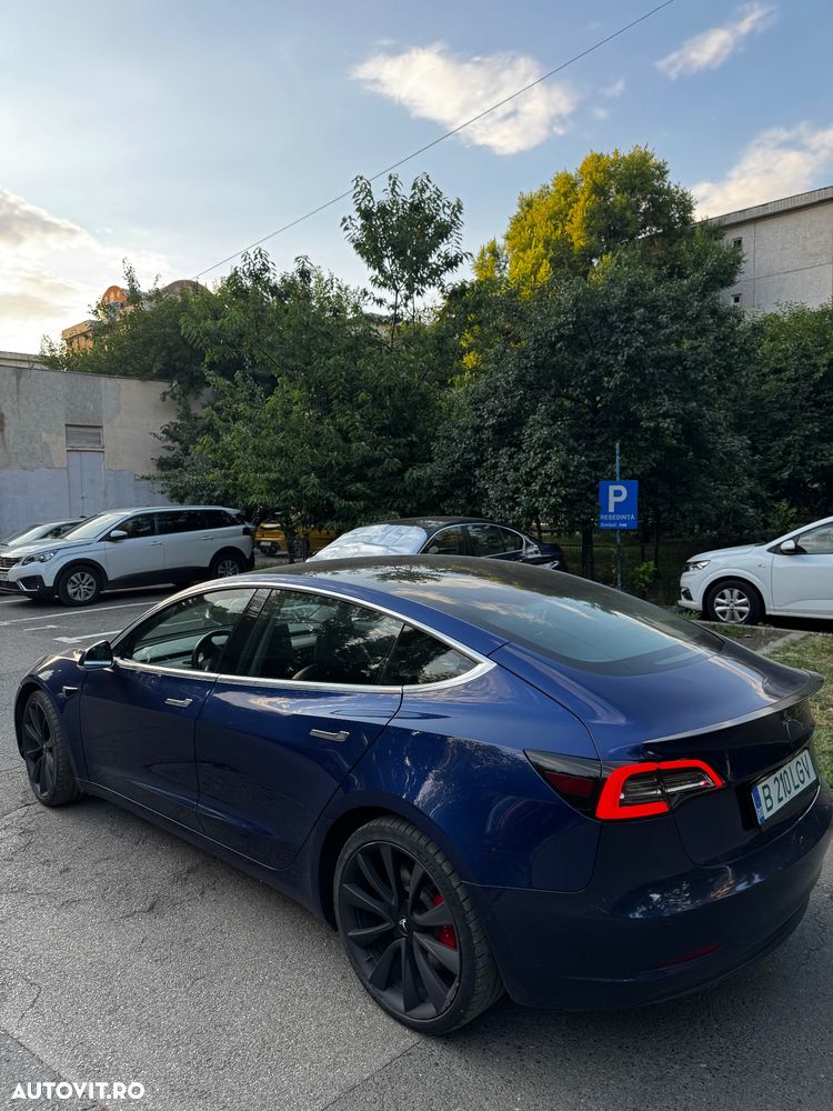 Tesla Model 3 Langstreckenbatterie Allradantrieb Dual Motor - 4