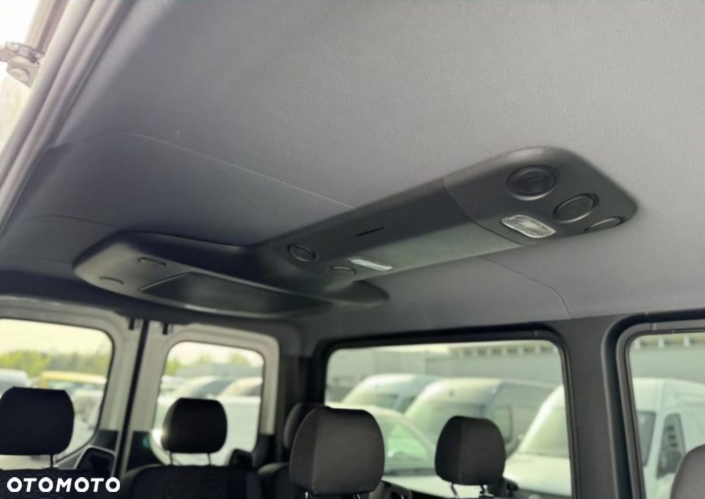 Mercedes-Benz Sprinter - 14