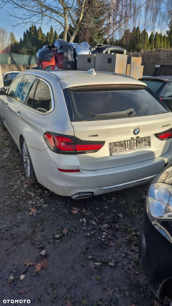 BMW Seria 5 530d Luxury Line - 3