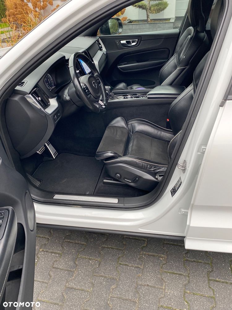 Volvo XC 60 D4 R-Design - 7