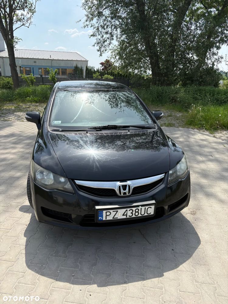 Honda Civic 1.8 Comfort - 3