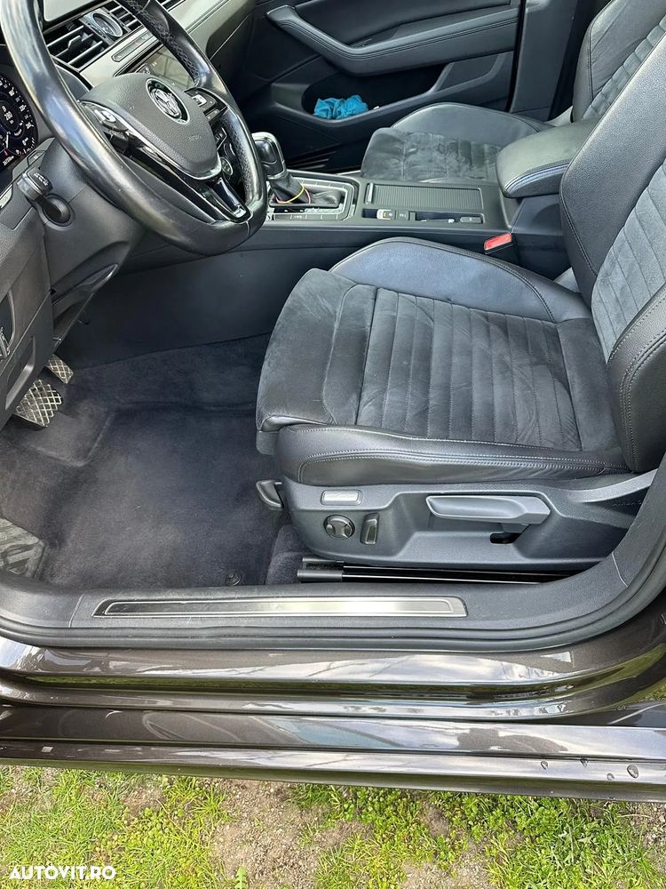 Volkswagen Passat Variant 1.6 TDI (BlueMotion Technology) DSG Comfortline - 12